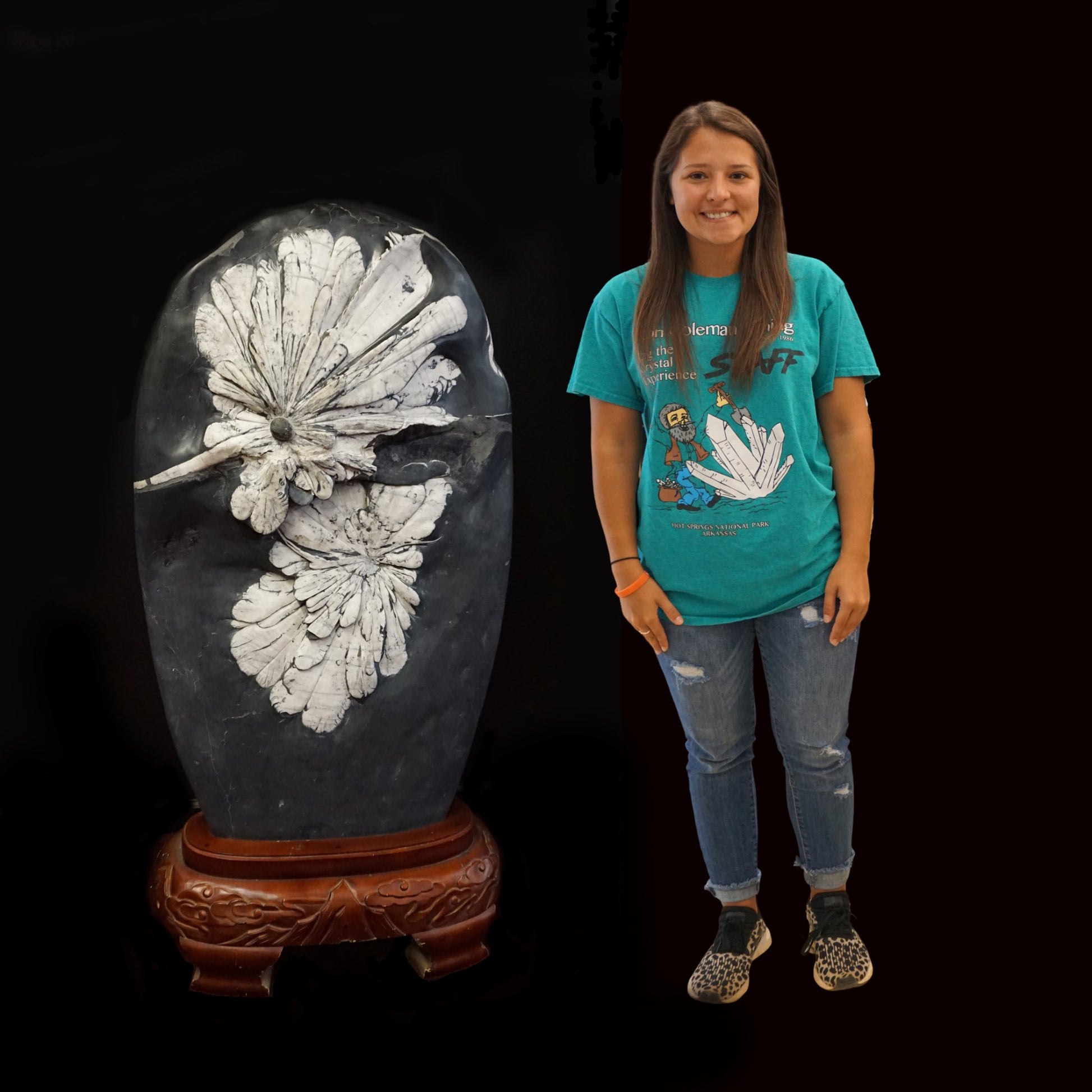 Chrysanthemum Stone Specimen With Girl