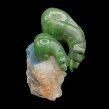 Load image into Gallery viewer, Jade Bear On Geode
