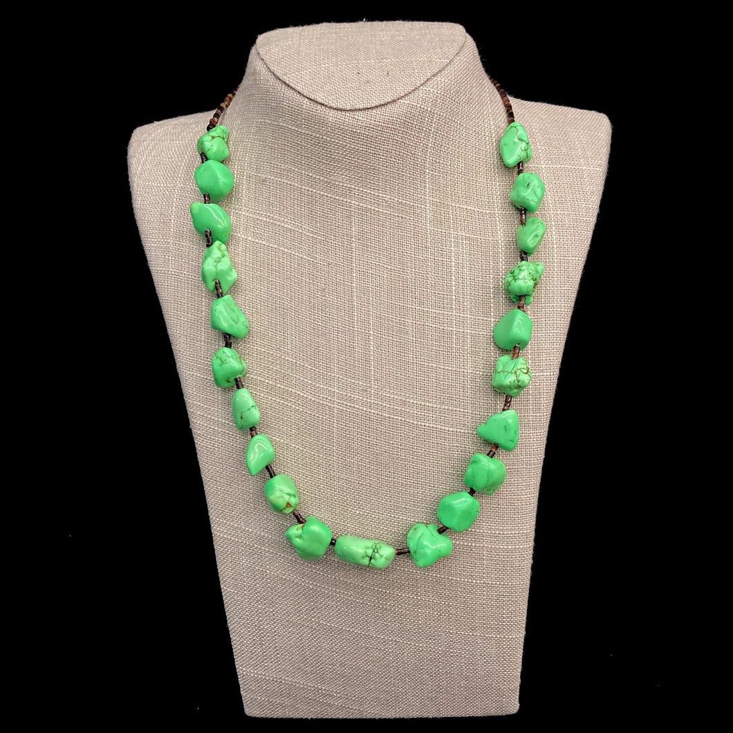 Gaspeite Pinshell Necklace