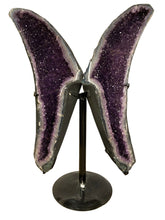 Load image into Gallery viewer, Large Amethyst Butterfly With Metal Stand

