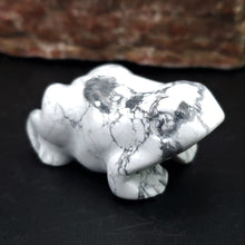 Load image into Gallery viewer, Howlite 2 Inch Frog
