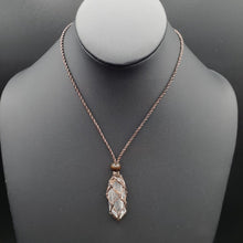 Load image into Gallery viewer, Brown String Macrame Necklace wtih Arkansas Quartz Crystal
