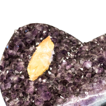 Load image into Gallery viewer, Close Up Carved Amethyst Heart 
