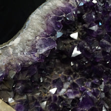 Load image into Gallery viewer, Close Up Of Druzy Crystals Within Amethyst Table Base
