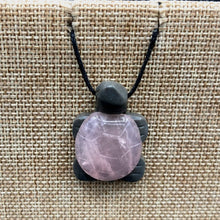 Load image into Gallery viewer, Rose Quartz Tutle Shell On Black Lava Body
