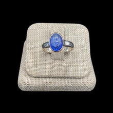 Load image into Gallery viewer, Sterling Silver And Tanzanite Ring

