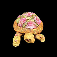 Load image into Gallery viewer, Front Side Of Turtle Figurine
